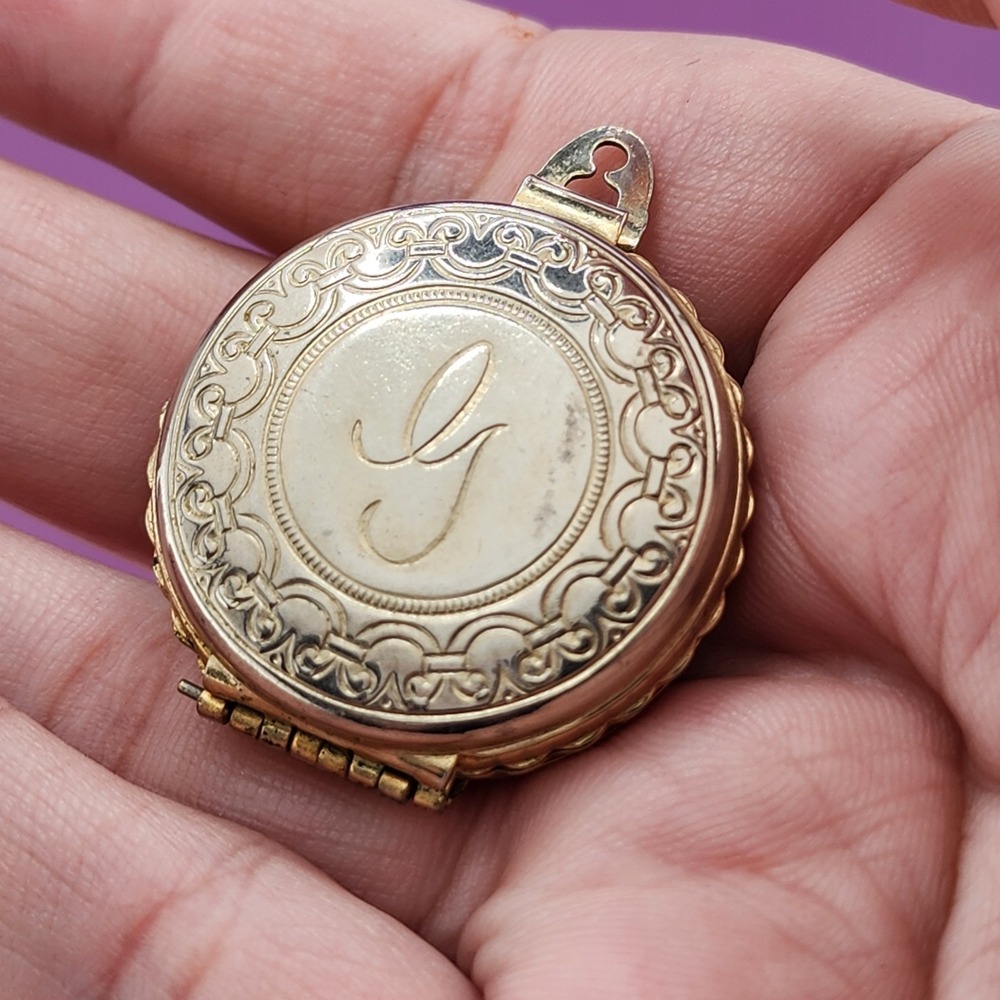 Gold Tone Multi Photo Locket Pendant Engraved G Initial Ornate Round Keepsake